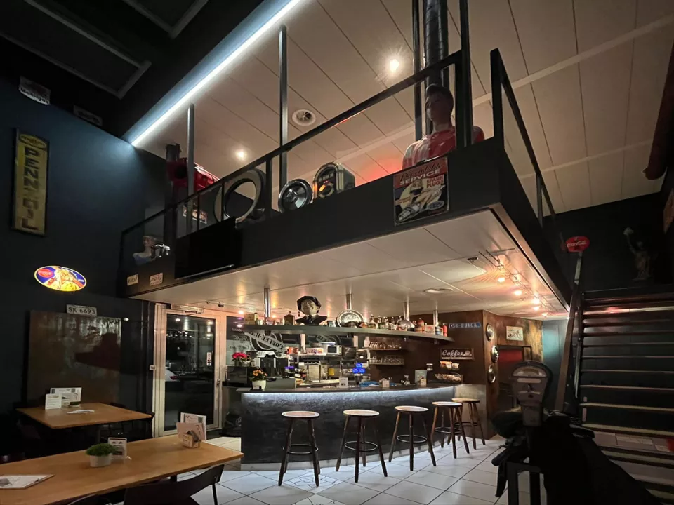 eo_einkaufscenter_news-bistro-neu.jpg eo_einkaufscenter_news-bistro-neu.jpg